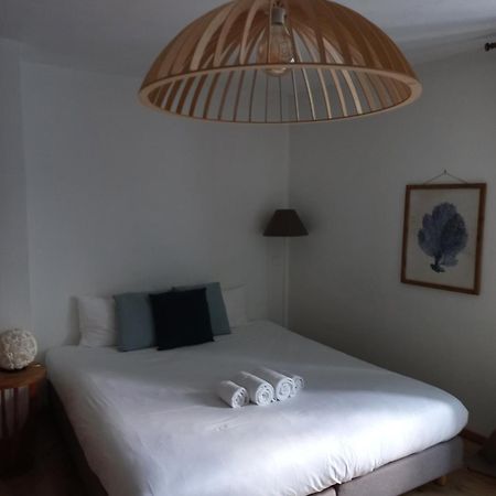Le Poisson Ivre Bed and Breakfast Dinan Eksteriør billede